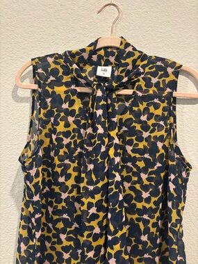CAbi Sleeveless Bow-Tie Floral Camisole in Olive, Navy & Pink